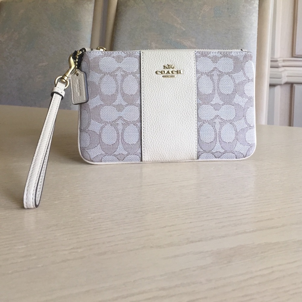 LAST ONE‼️Coach Stone Ivory Wristlet - Picture 11 of 11